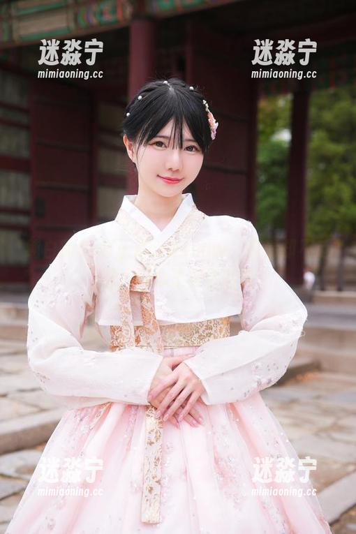 纯白的Sally Dorasnow，高清却不乏味，别忘了把它下载